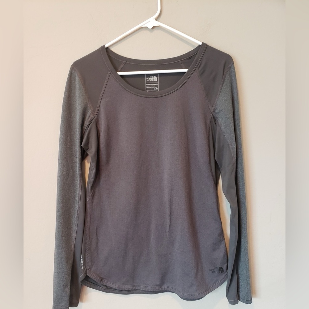 The North Face Women's Flashdry Charcoal Long Sleeve Tee